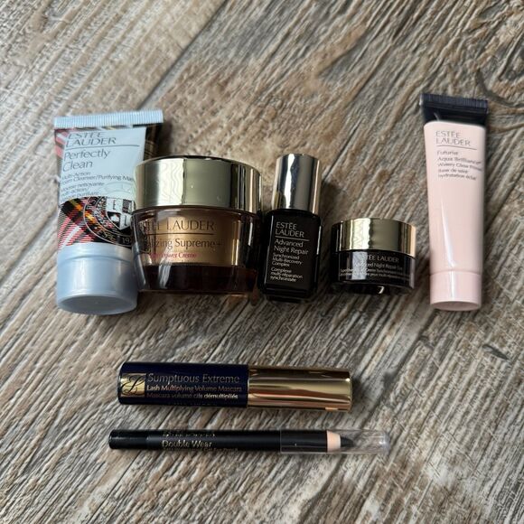 Estee Lauder Sample Set with Cosmetic Pouch - Picture 1 of 11